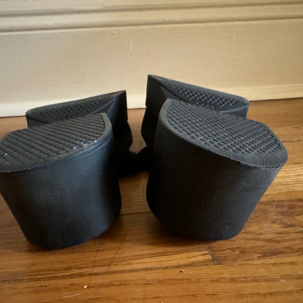 Steve Madden “Slinky” Flatform Sandals - Picture 7 of 7
